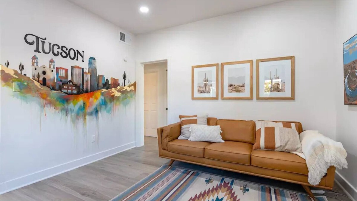 Rincon Heights House | Fresh bungalow just steps from University of Arizona! Sleeps six! Bring the fam!