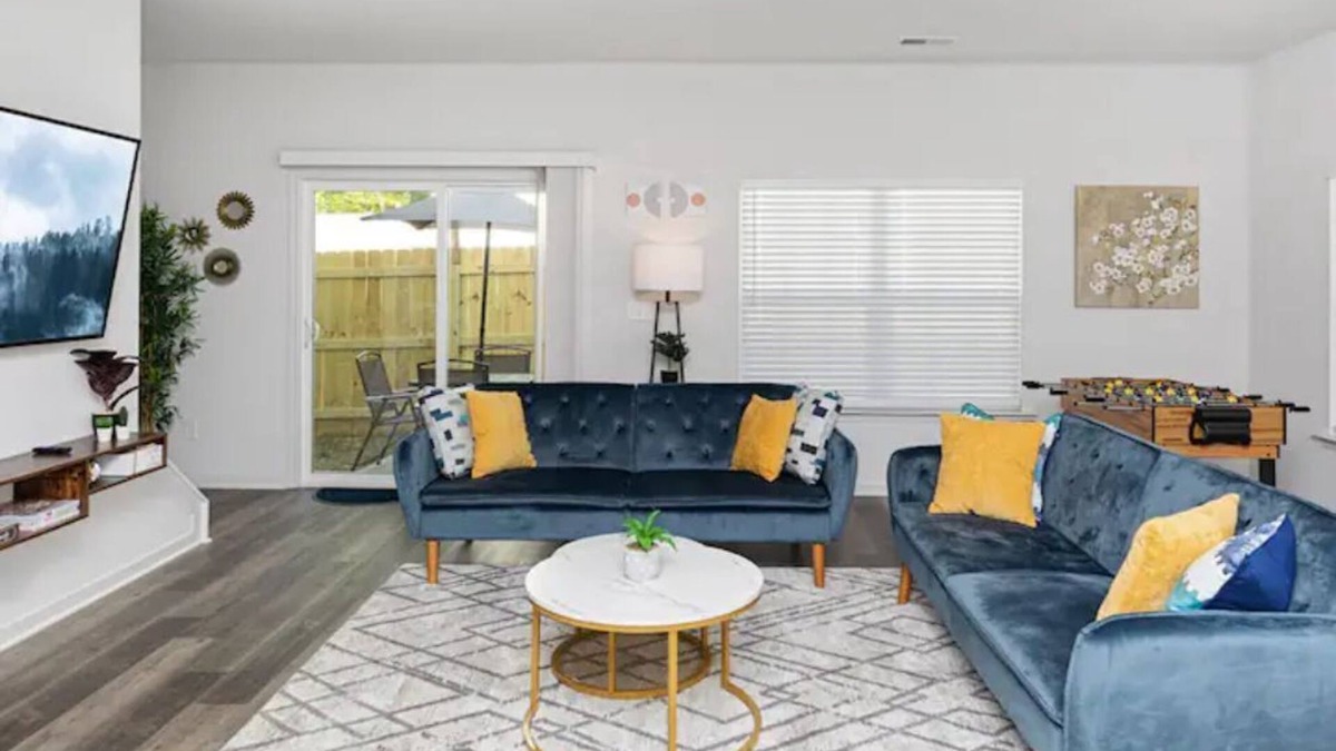 Charlotte House | Fresh & Comfy Near Uptown w/HotTub & Private Yard
