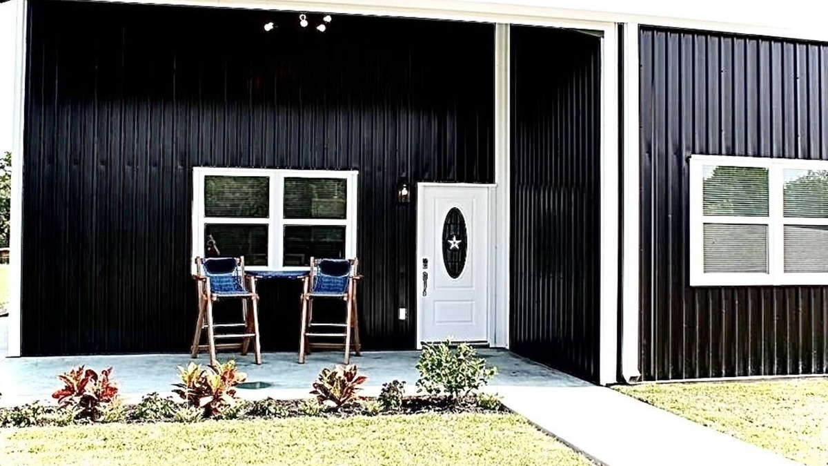 Sheridan House | Frick'n Ranch Welcomes Hunters