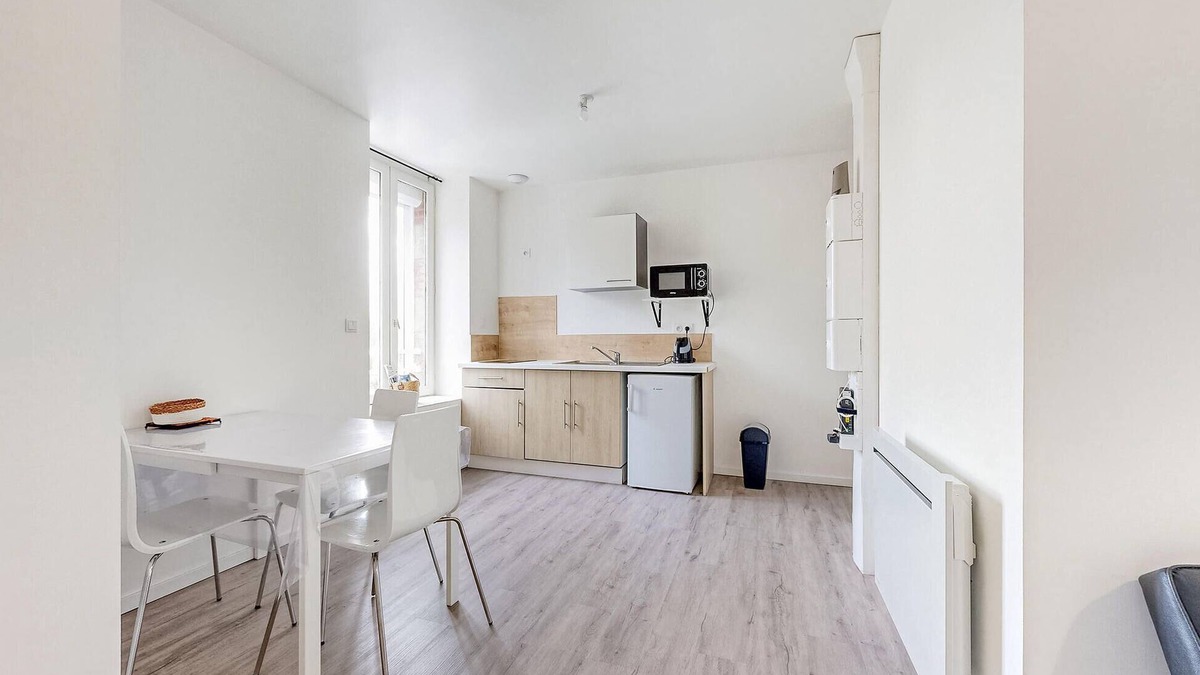 Ecartelee-Bonabry-Orieres-Paron Apartment | Friendly and functional apartment in the heart of the town of Fougeres.