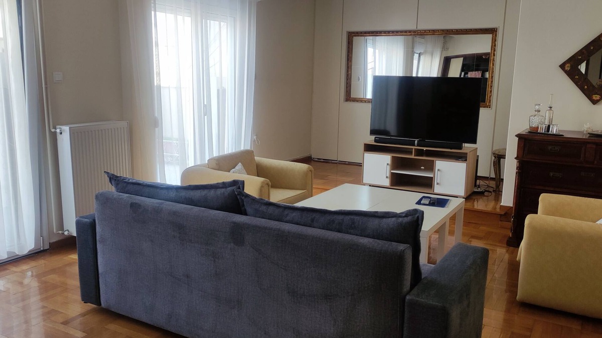 Larissa Apartment | Friendly central apartment! Best choice for trips or business purposes!
