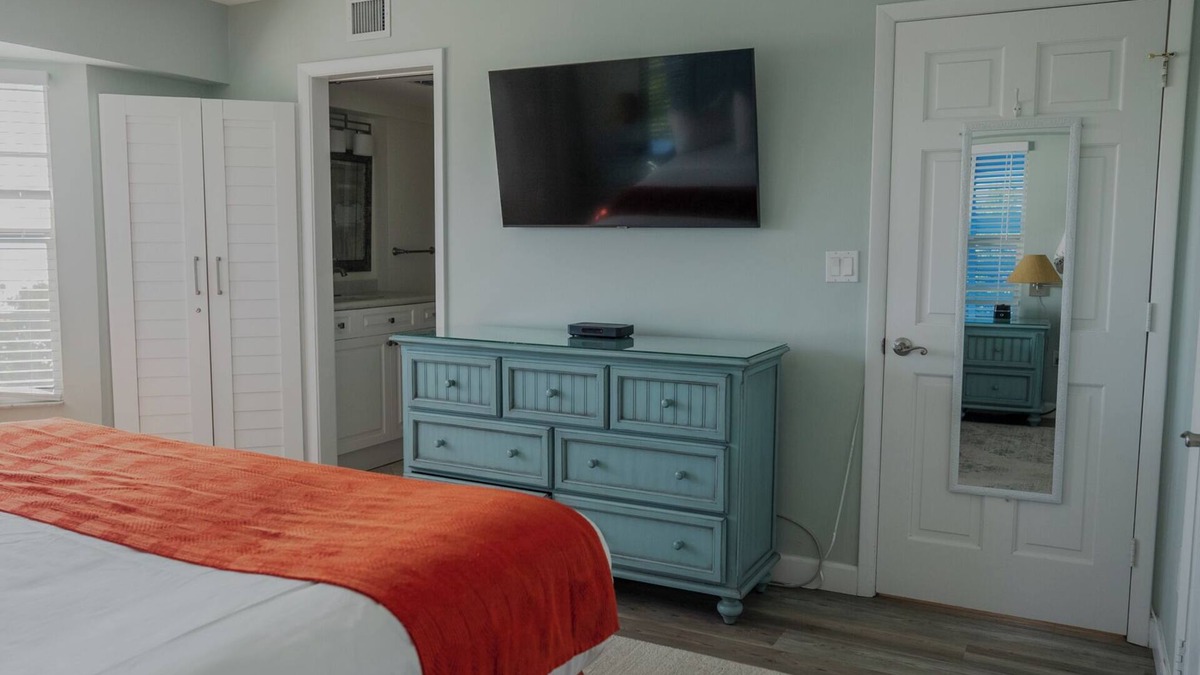 Tavernier Condo | Friends' Getaway 1BR w/Ocean View, Pool & Beach