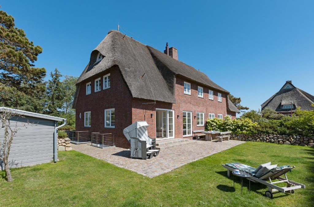 List House | FriesenPerle