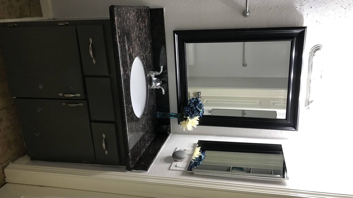 Garden Oaks Apartment | From Ten to Zen