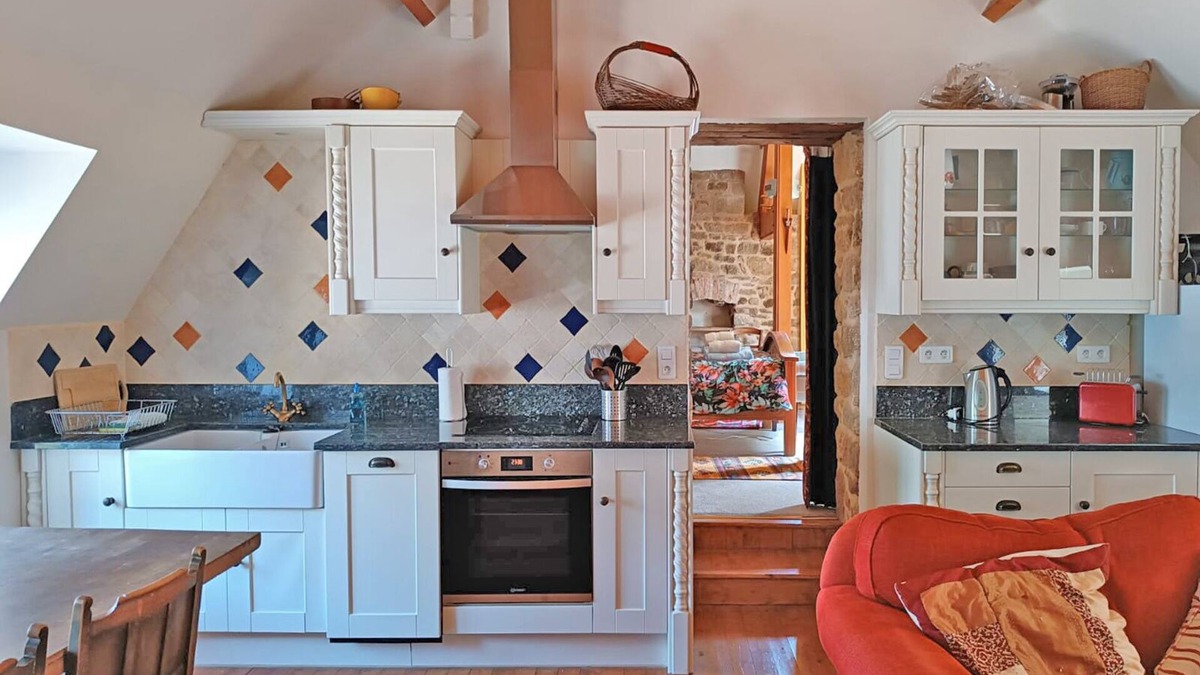 Lehon Apartment | Fryer Apartment - Dinan, Brittany. Characterful Riverside Apartment