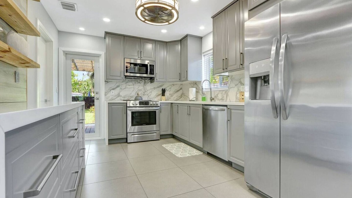Poinsettia Heights House | Ft. Lauderdale Getaway w/Hot Tub!