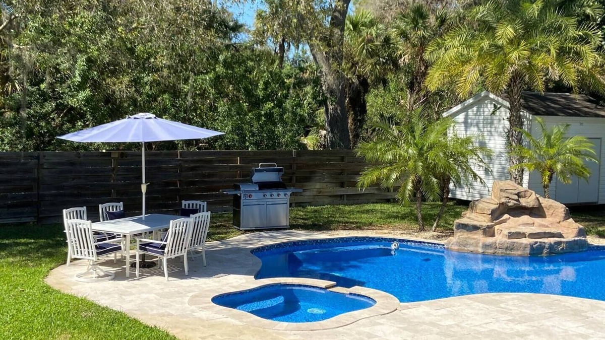 LaBelle House | Ft. Myers-Labelle-Okeechobee Clewiston WiFi Pool Vacation Home.