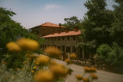 San Bartolome de Meruelo House | Fuente de Güelo
