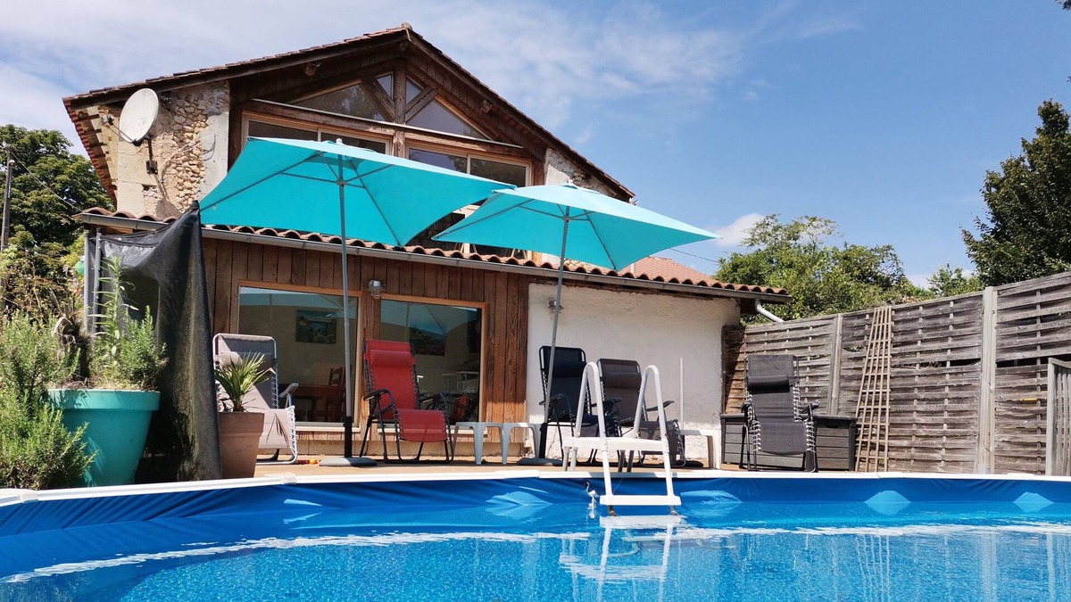 Saint-Astier House | Full consciousness and conviviality in white périgord