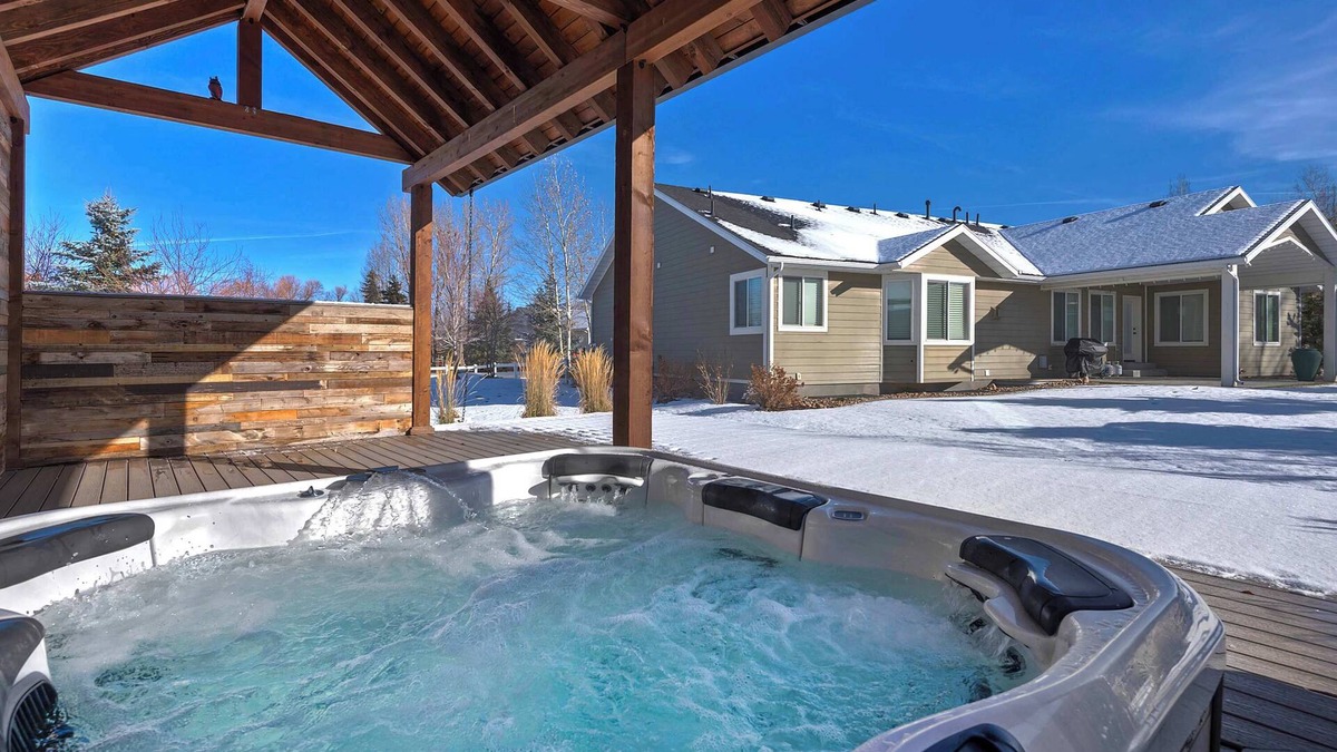 Francis House | Full-Home Rental in Francis! 25min to Ski Resorts and Main St.