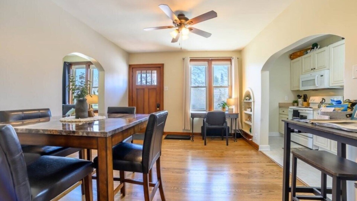 Alpena House | Full Kitchen|Location|Family Friendly