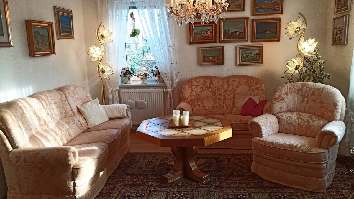 Masserberg Apartment | Fully equipped apartment with corner bath and forest view