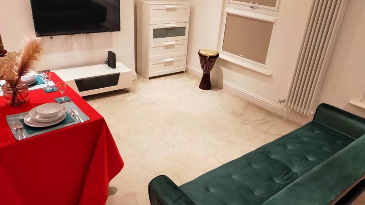 Leyton Apartment | Fully-equipped Flat in the City of London