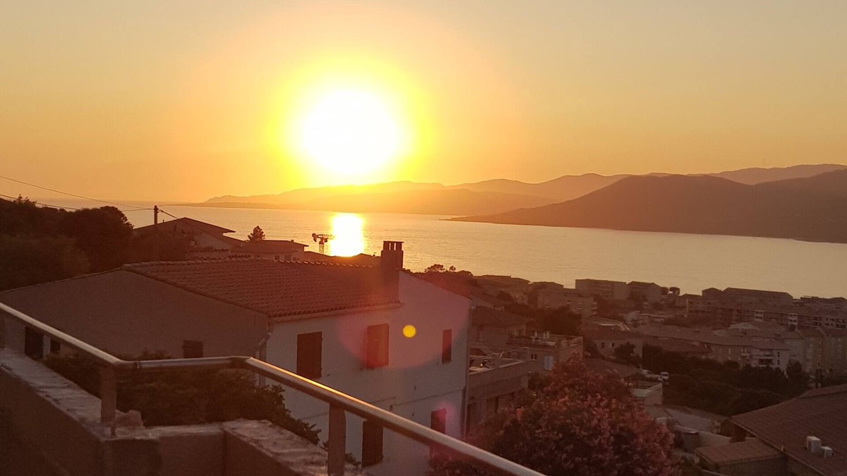 Propriano Villa | Fully equipped villa with large terrace overlooking the Gulf of Valinco