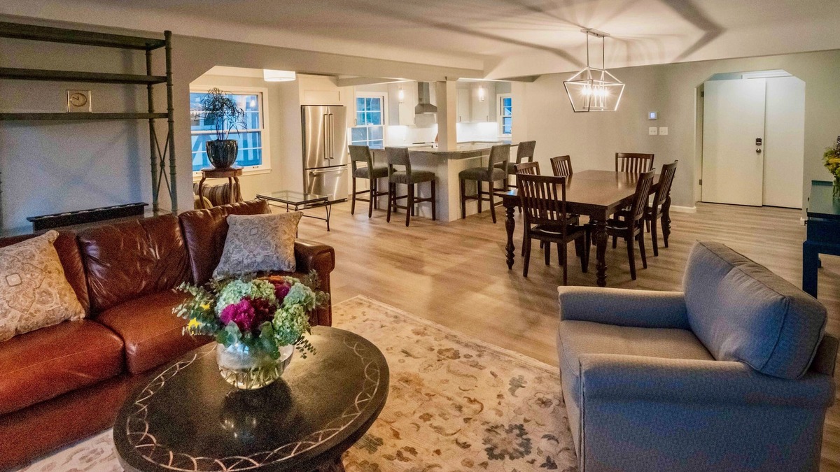 Grosse Pointe Apartment | Fully-furnished rental in Grosse Pointe. Great for weddings and extended stays.