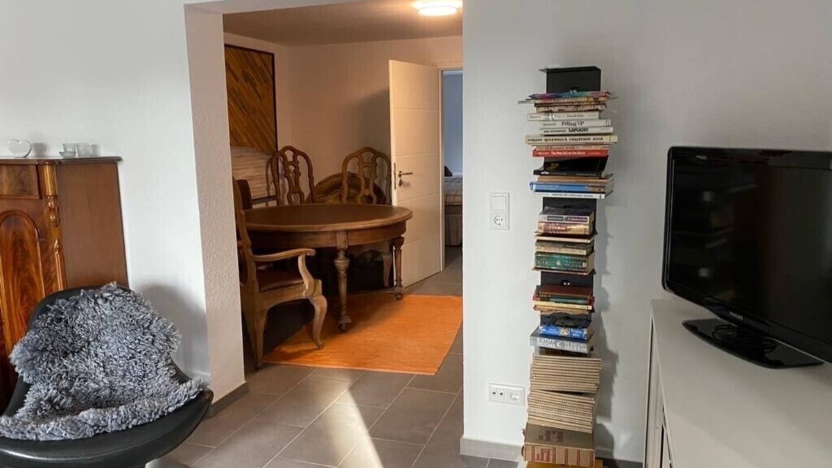 Kelsterbach Apartment | Fully furnished apartment only minutes away from Frankfurt airport/train