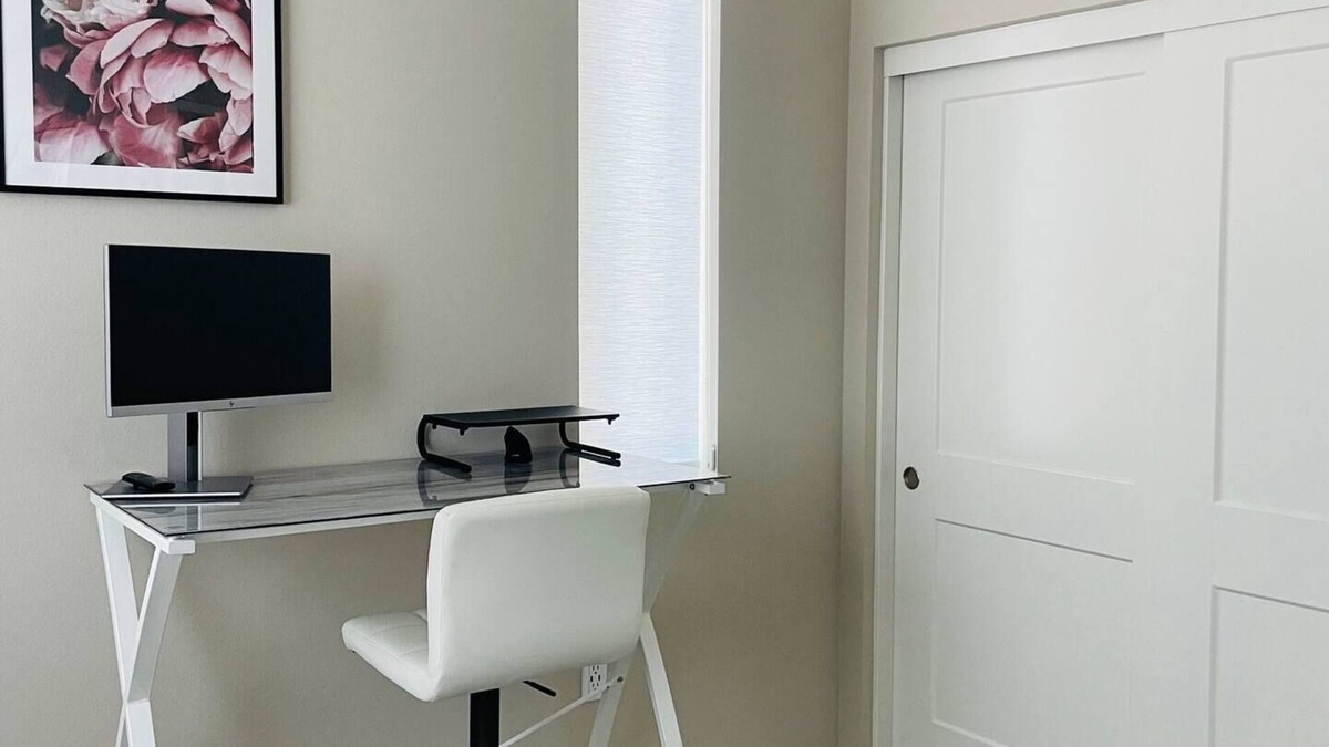 Airport Area Condo | Fully Furnished Luxury Condo in the Best Location!