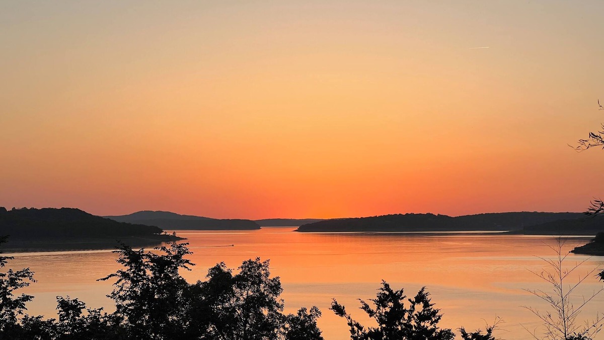 Lakeview House | Fully remodeled lake house with gorgeous views of Bull Shoals Lake!