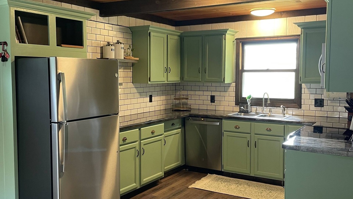 Mauston Cottage | Fully Remodeled Two-Bedroom Cabin on the River