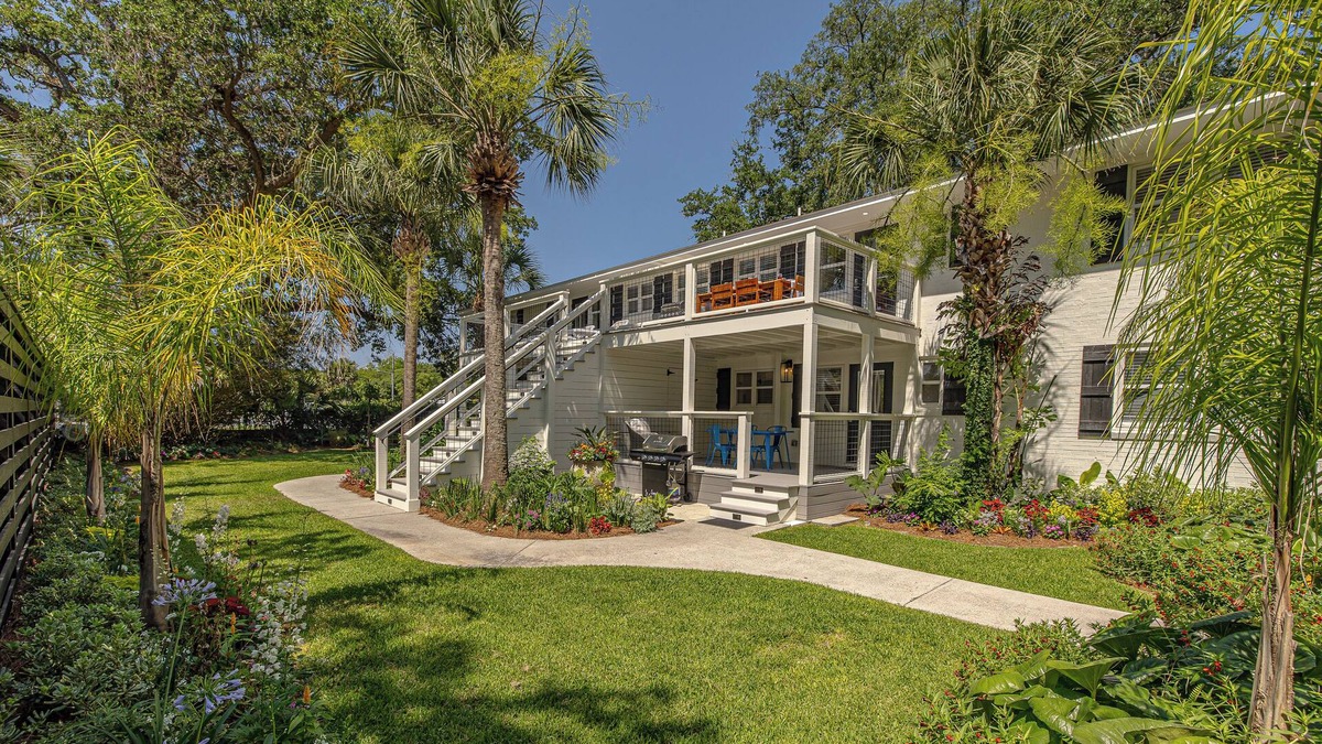 Saint Simons Island Condo | Fully renovated triplex, walking distance to beach and Village