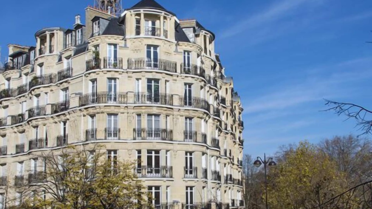 Quartier du Gros-Caillou Apartment | Fully renovated apartment - 3 people - VIEWS on Eiffel - AC unit -