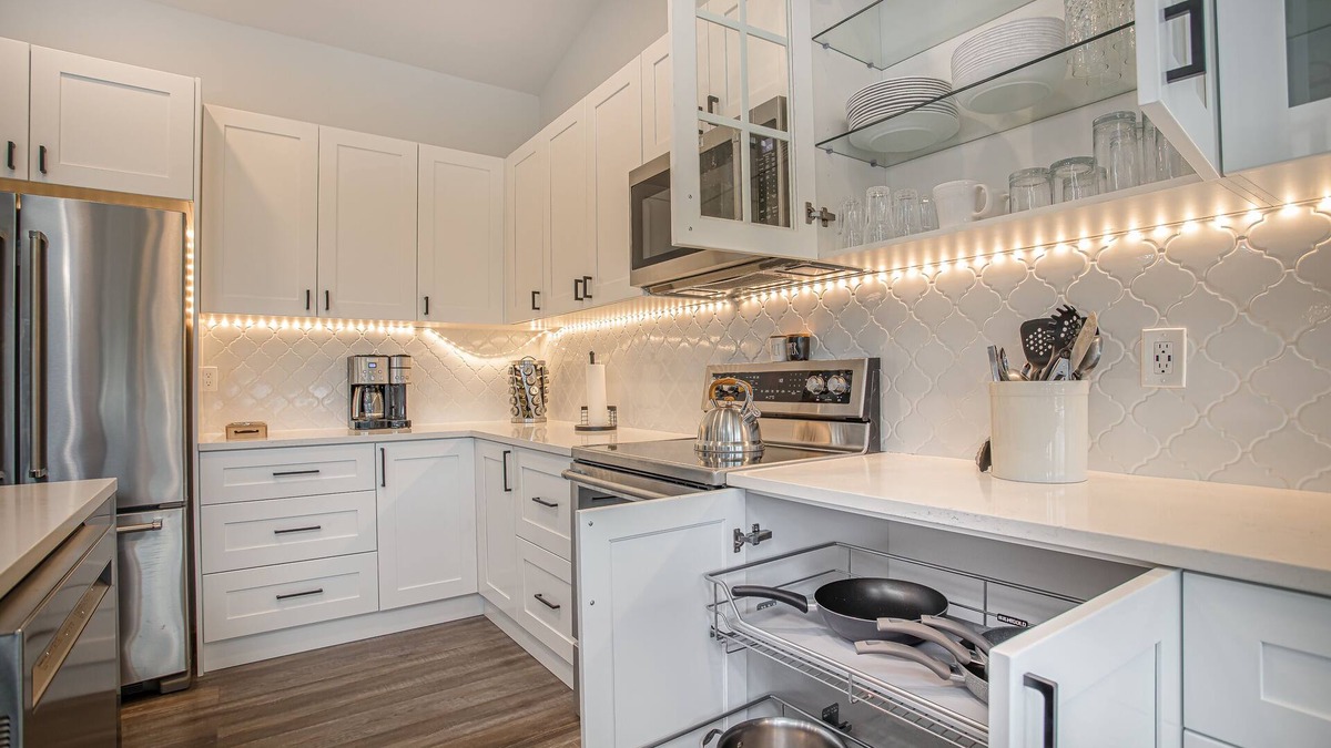 Anderson Island House | Fully renovated lake front get a way