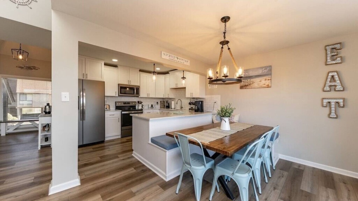 Litchfield by the Sea Villa | Fully Renovated Beach Villa-Litchfield by the Sea! Short walk to beach and pool!