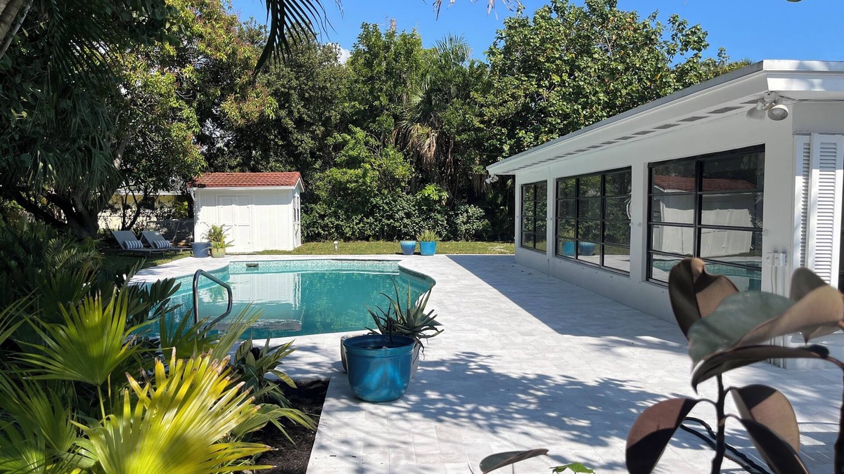 Lake Clarke Shores House | Fully renovated gem! Large Pool on a lush double lot