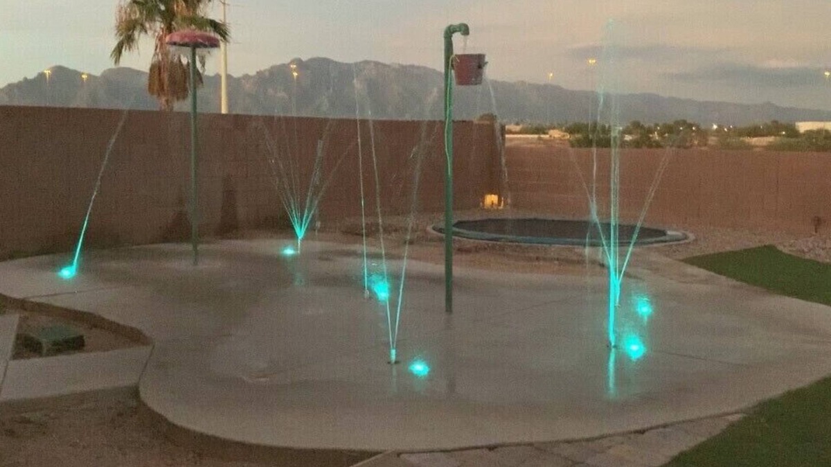 Tucson House | Fun 4 bedroom house w/splash pad, near City Center and Saguaro National Forest