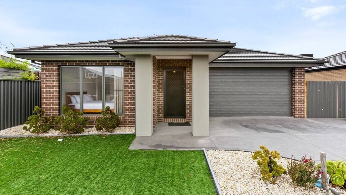 Lara House | Fun at Foxglove Summa