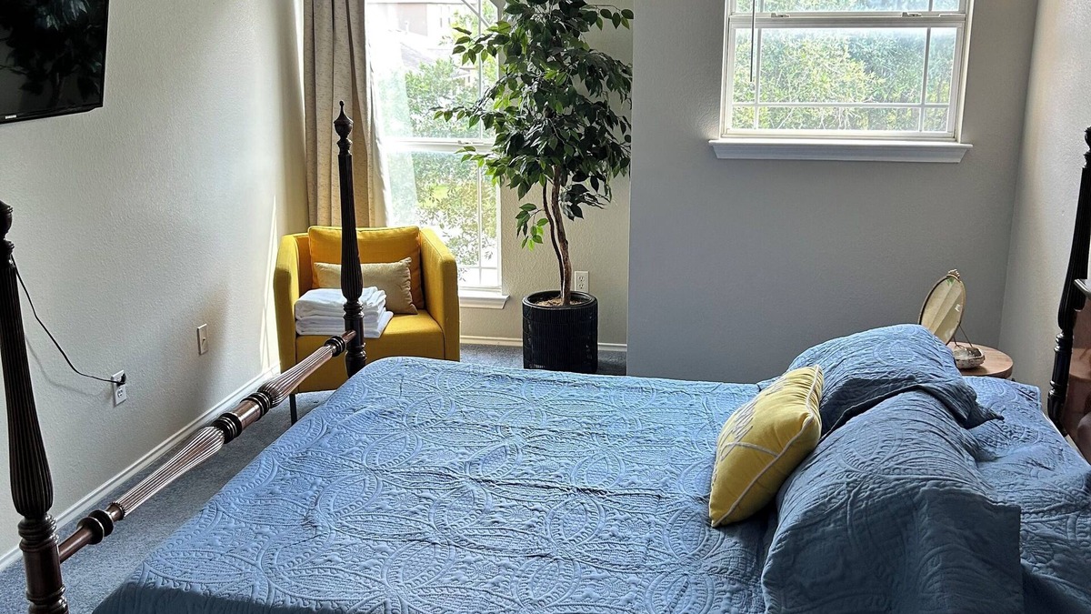 Kyle House | Fun Family Haven in Downtown Kyle