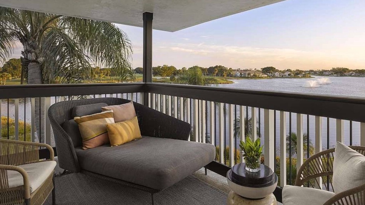 Hunt Club Hotel | Fun-Filled Family Escape with Sports Amenities and Resort-Style Pools