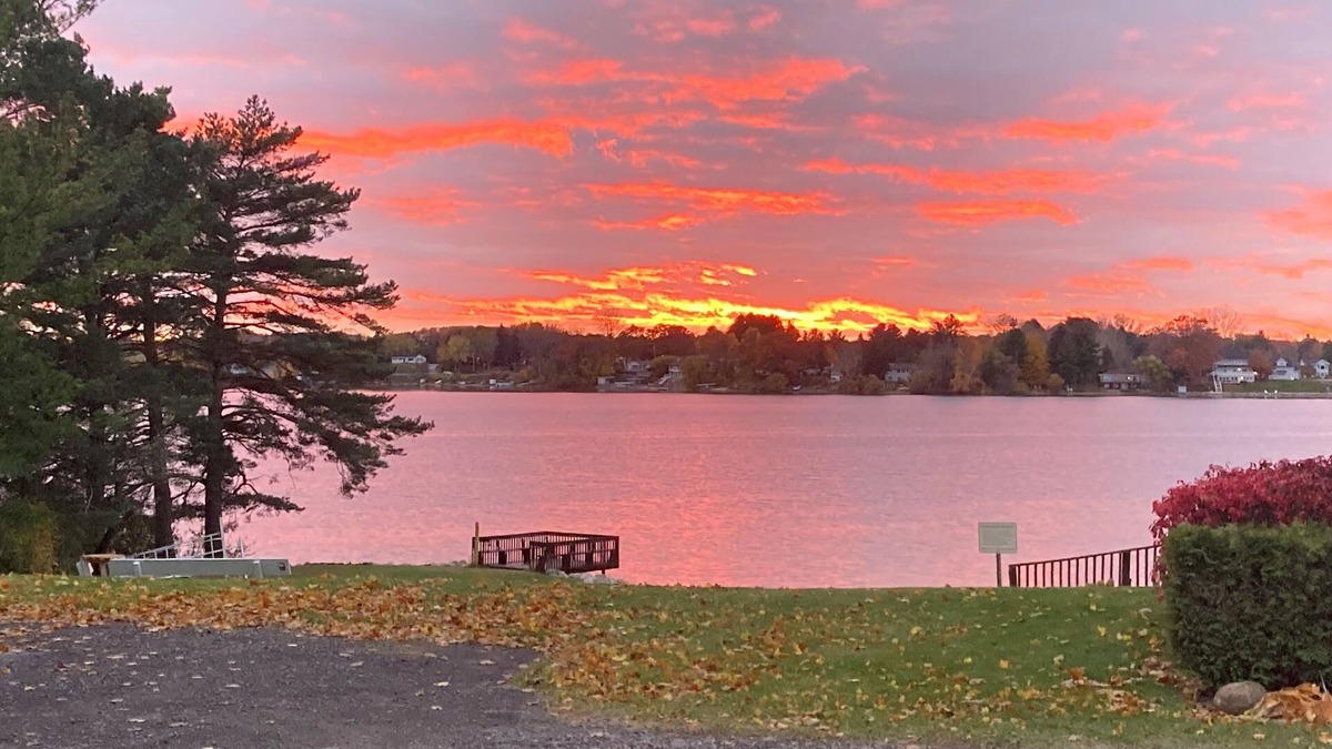 Traverse City House | Fun in the sun - Cozy house on Silver Lake
