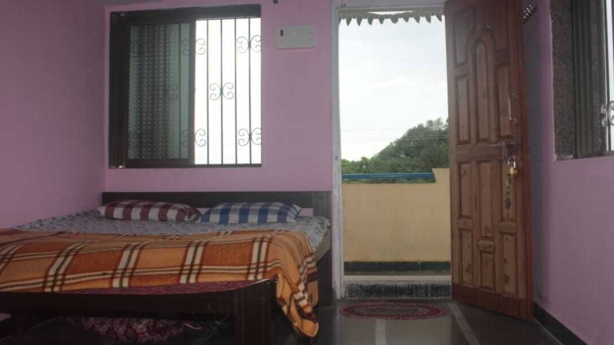 Devbag Hotel | Fun loving and pleasant place in malvan.