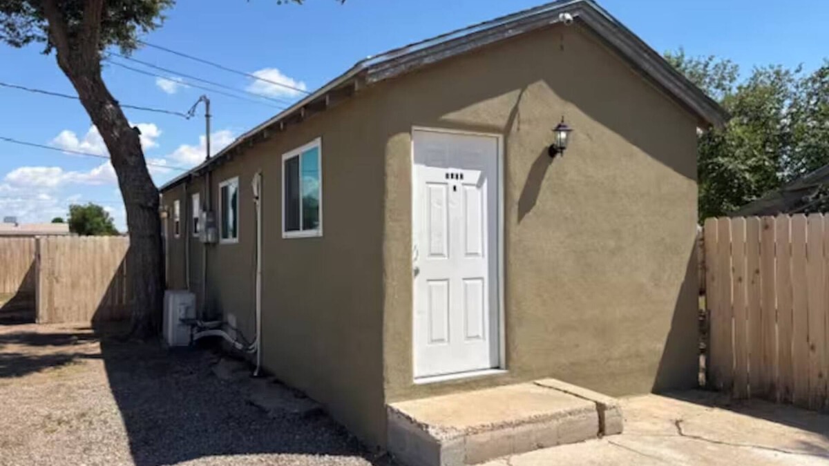 Roswell House | Functional, Fun & Convenient!