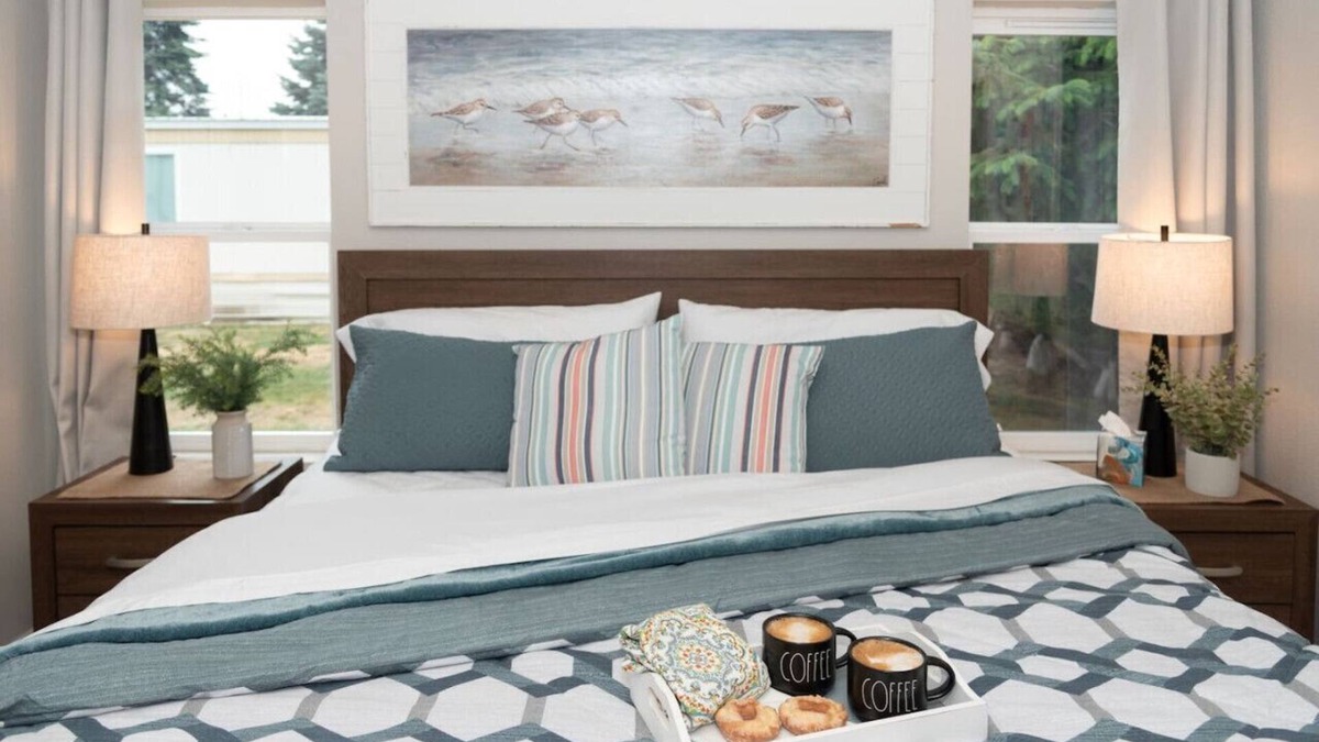 Grayland House | Funky and Fun Beach Getaway