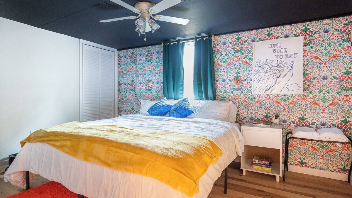 Beech Grove Apartment | Funky & Private Apartment