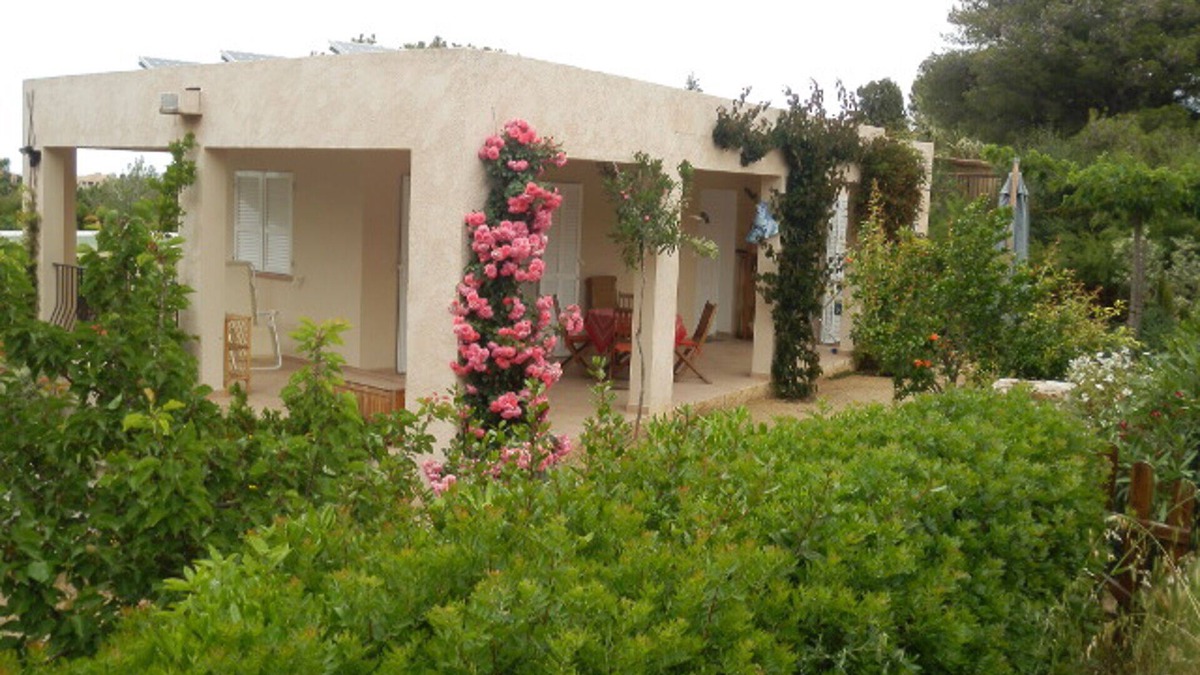 Marine de Davia Cabin | Furnished 2 Rooms, air conditioning, garden, terrace, 100m beach