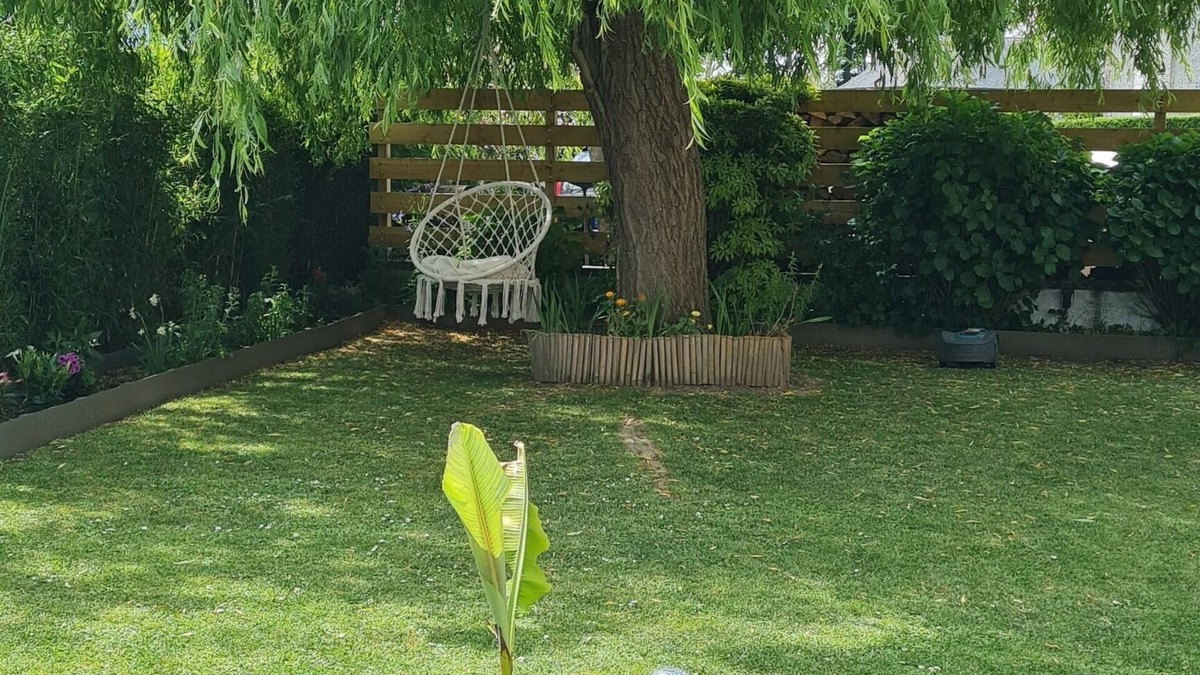 Virville Apartment | Furnished 4-bed apartment in the countryside