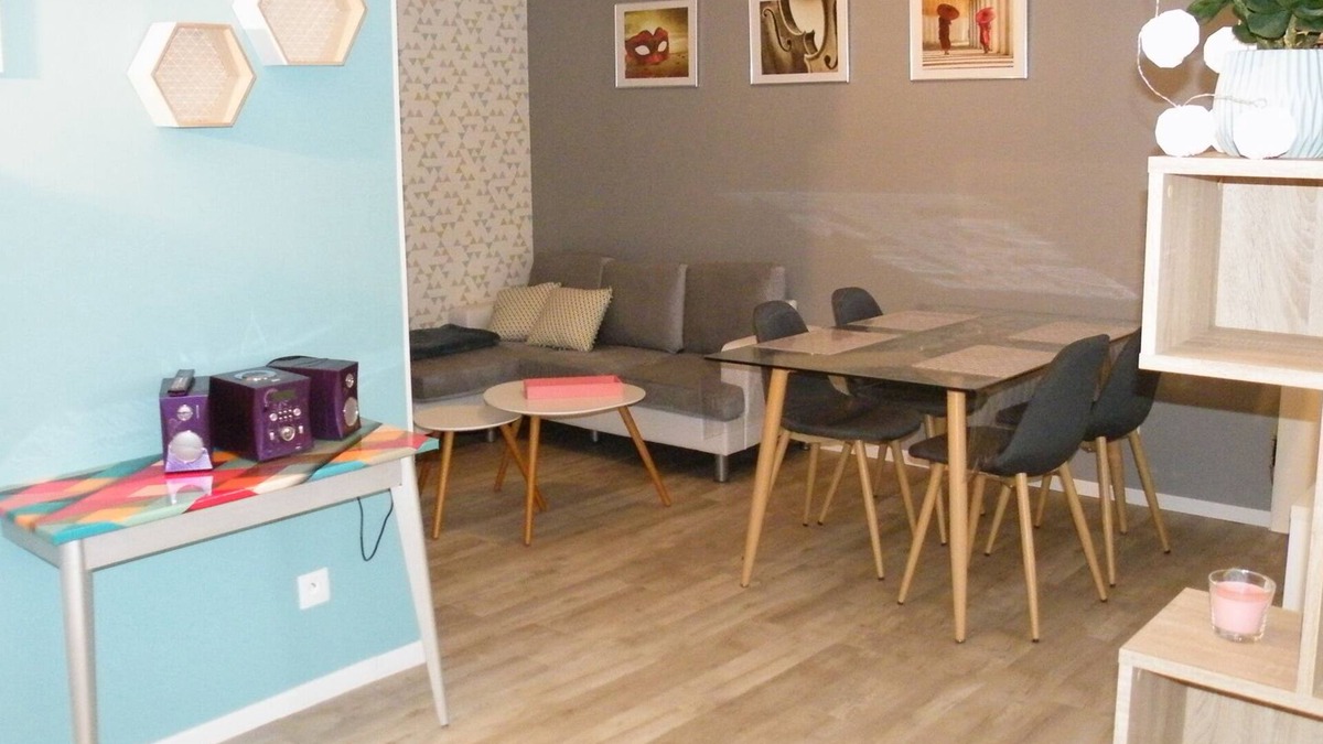 Cransac House | Furnished classified 3 stars in the DRC, for 2 people, can accommodate 4 people.