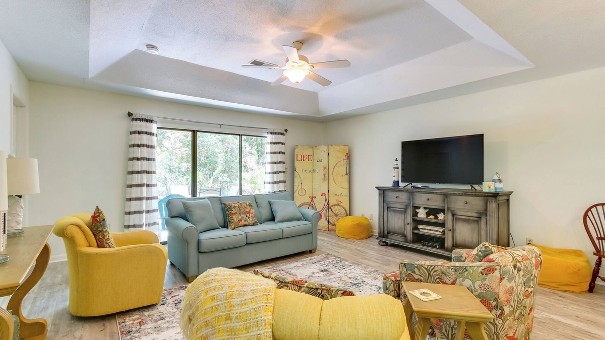 Lawton Woods Cottage | Furnished Patio: Hilton Head Island Resort Cottage