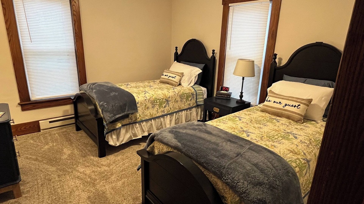 Lexington Apartment | Furnished sweet retreat, 2-bedroom apartment in Lexington - WiFi, W/D, Parking
