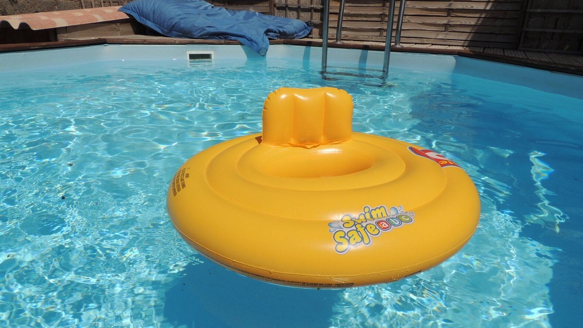 Visan Apartment | Furnished T3, air-conditioned, 24-hour private pool and jacuzzi, terrace, garden.