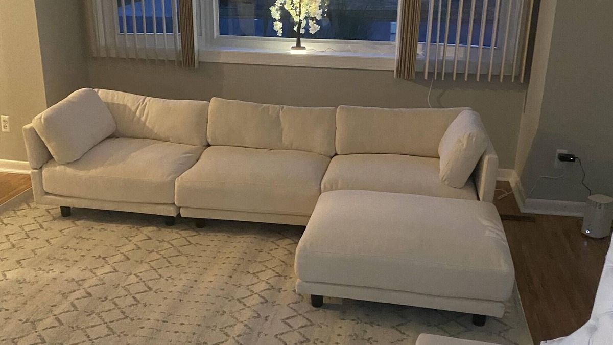 Maple Shade House | Furnished Single Room with attached bathroom/Wi-Fi/AC/Laundry/Parking
