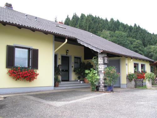 Grein Bed & Breakfast | Gästehaus Lumesberger