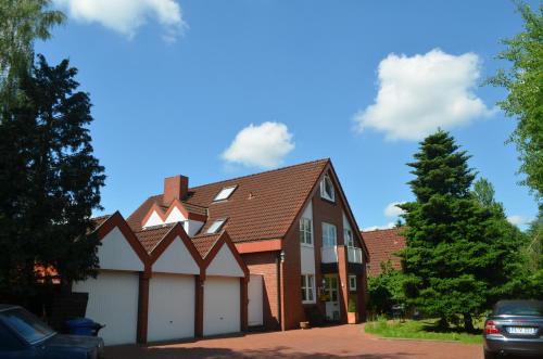 Elmshorn House | Gästehaus Vigliarolo gewerblich Jedes Zimmer eigenes Bad Gemeinschaftsküche