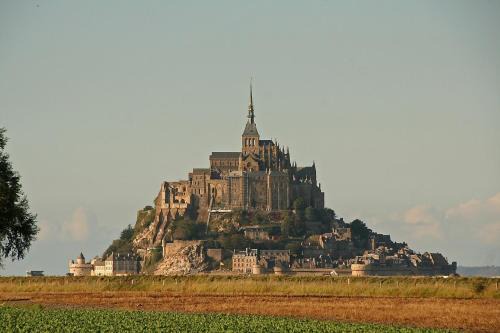 Beauvoir House | Gîte à 1,9 km du Mont St Michel
