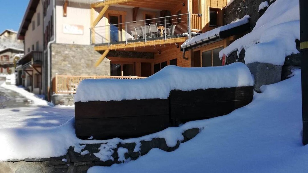 Valmeinier Apartment | Gîte 1- 8 persons- 4 bedrooms- Covered terrace