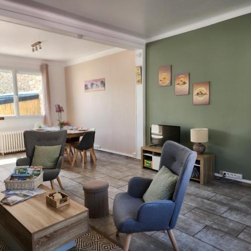 Lessay House | Gîte 3 étoiles l'incontournable de Lessay - 6 pers - jardin clos - bébé, Chiens ok -mer 6kms