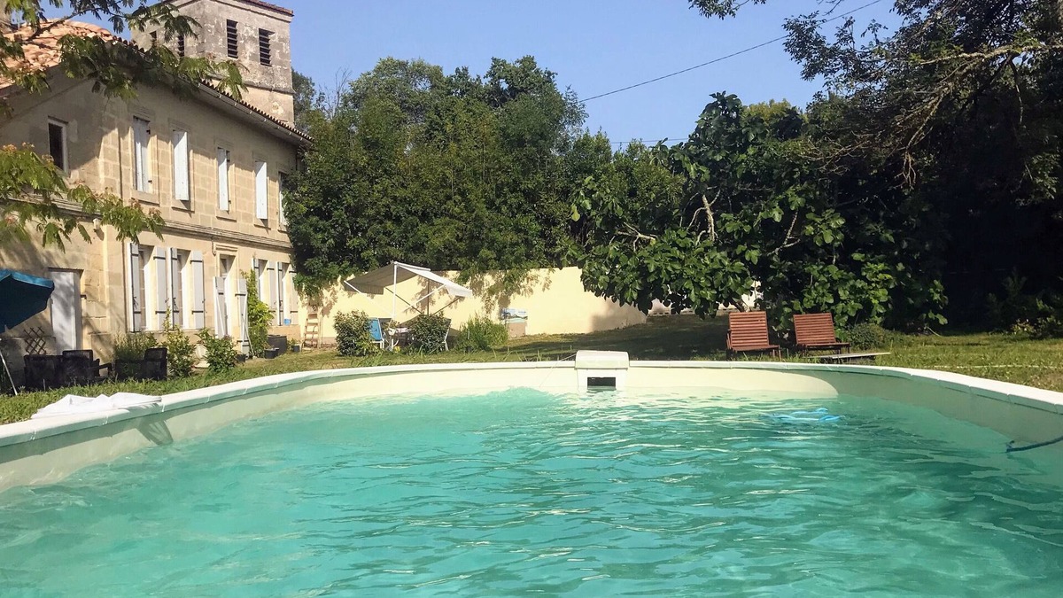Lagorce House | GÎTE 33m2. 2 persons, PISCINE CLIM, WIFI pr. St EMILION et PÉRIGORD